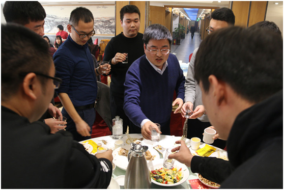 1548645916420682.png ihn1djzage.png